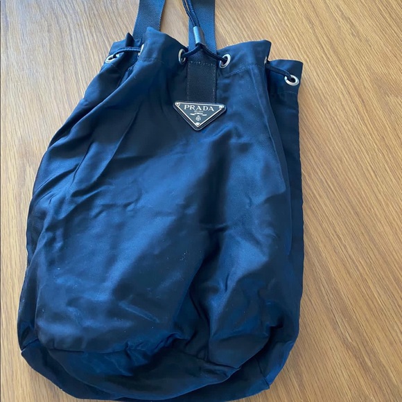 Prada vintage black navy nylon shoulder bag - Picture 2 of 6